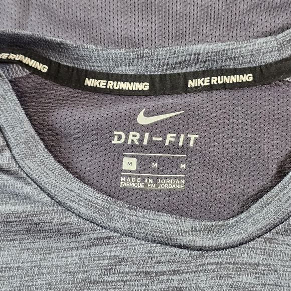 Nike Dri-Fit "Running" Training Shirt - Picture 6 of 10